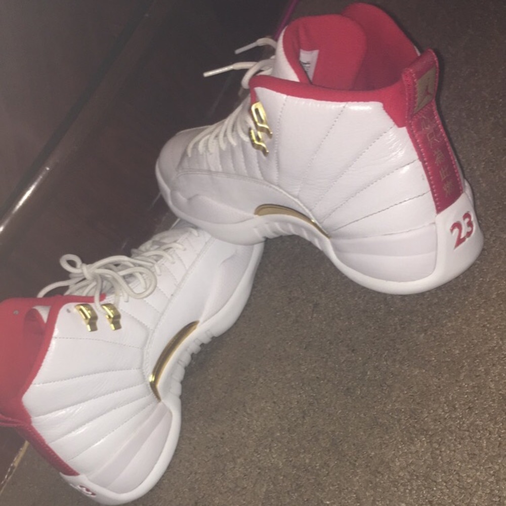 Air Jordan 12
